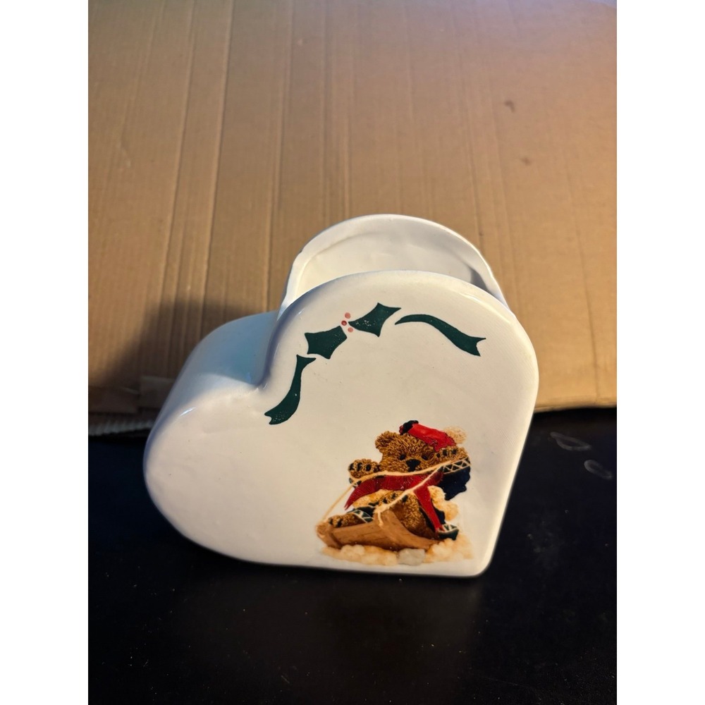 Heart Patch Place First Edition Christmas Heart-Shaped Ceramic Vase With Teddy
